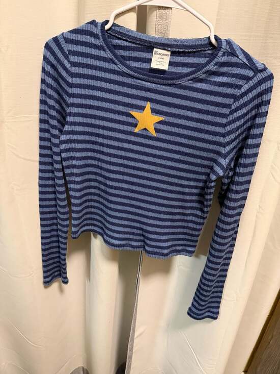 No Boundaries Tops - C0029 No Boundaries Striped Star Long Sleeve Crop Top Size S (4-6)